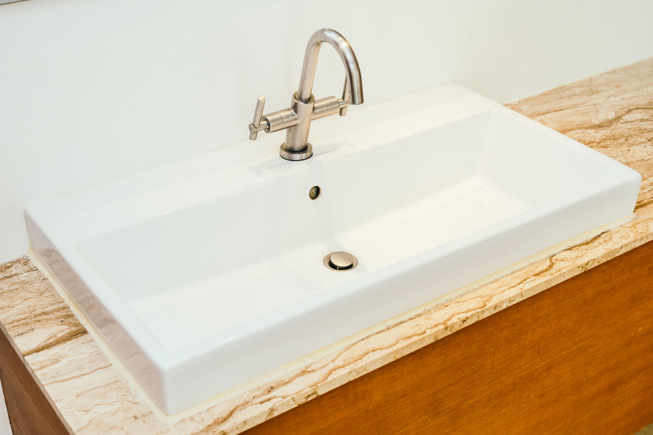Sink crack repair done in Birmingham